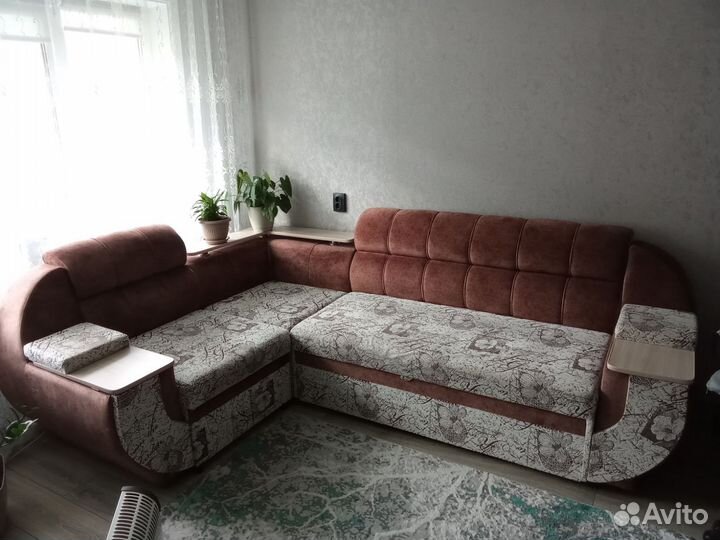 Большой угловой диван раскладной