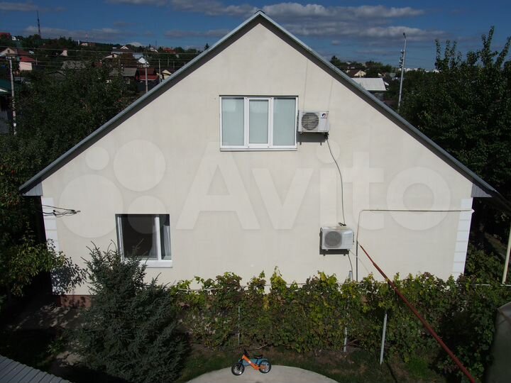 Коттедж 257 м² на участке 6 сот.