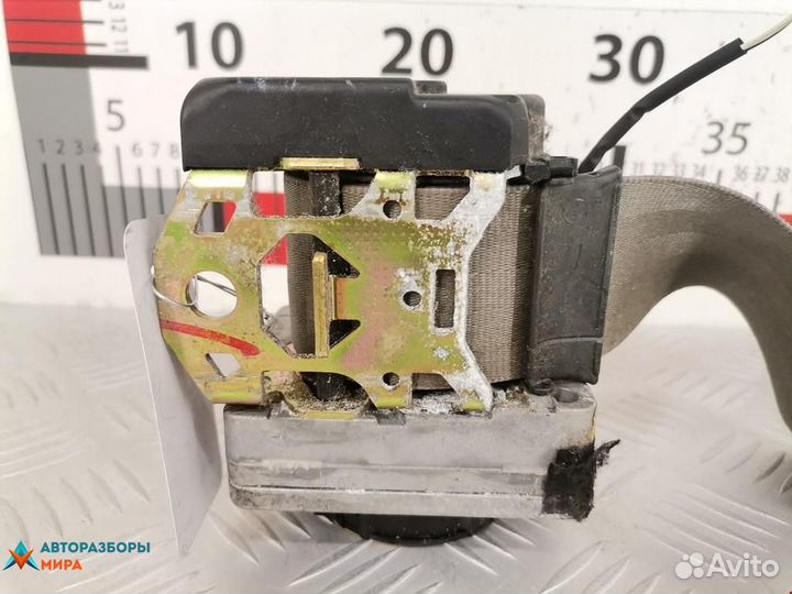 Ремень безопасности Volkswagen Golf 3 1999