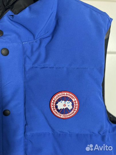 Оригинальная жилетка Canada goose