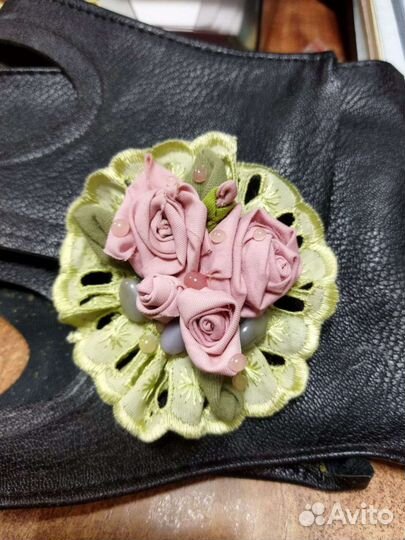 Брошь текстильная ручной работы