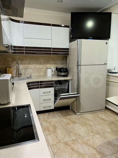 4-к. квартира, 107 м², 2/9 эт.