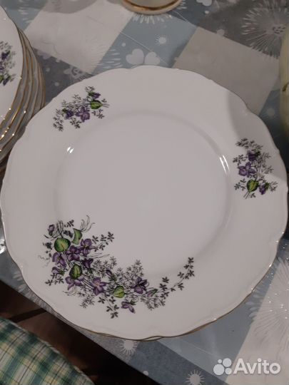 Набор тарелок