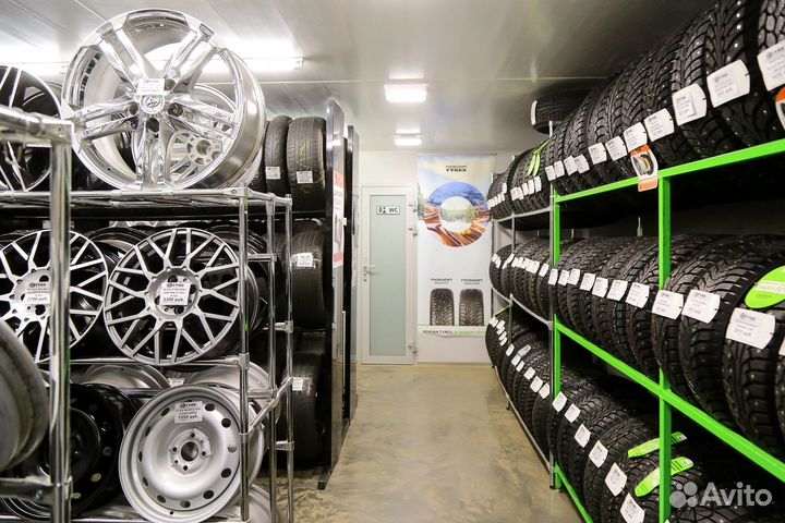 Yokohama BluEarth AE50 215/65 R17 99V