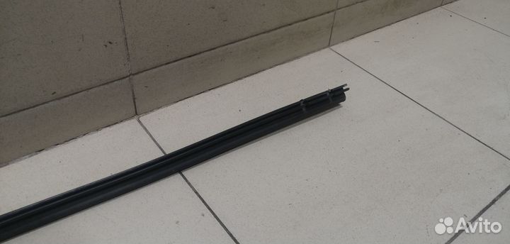 Уплотнитель капота Fusion 2002-2012