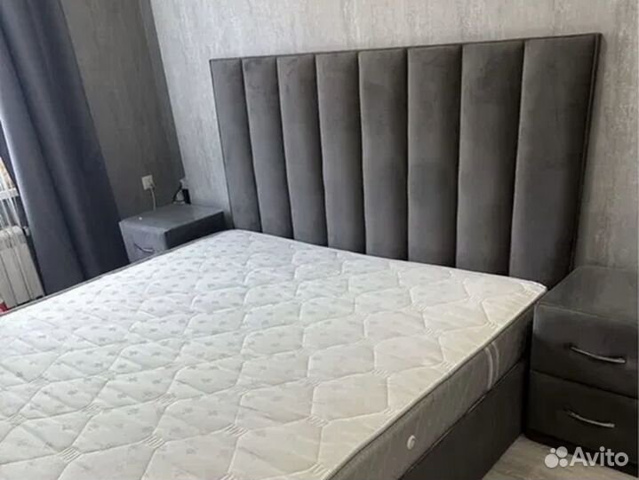 Кровать с матрасом двуспальная