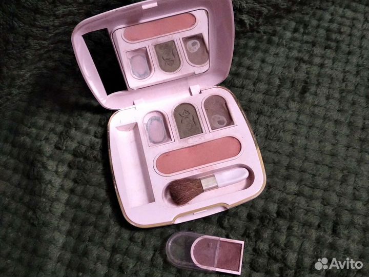 Тени для век,палетки, кисть для/губ