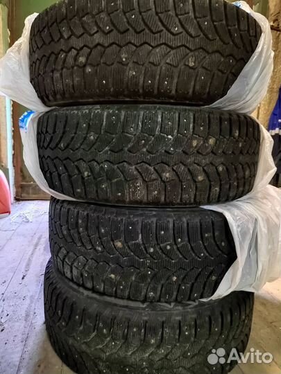 Bridgestone Blizzak Spike-01 225/60 R17 103T