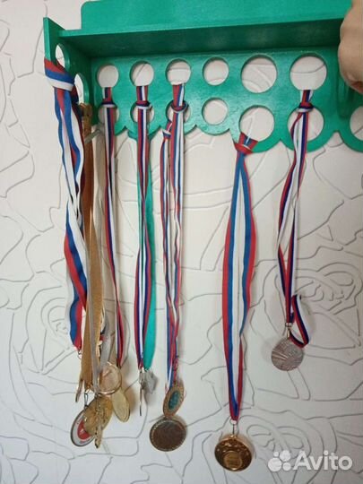 Полка для медалей