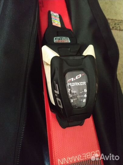 Горные лыжи, горнолыжные ботинки, палки