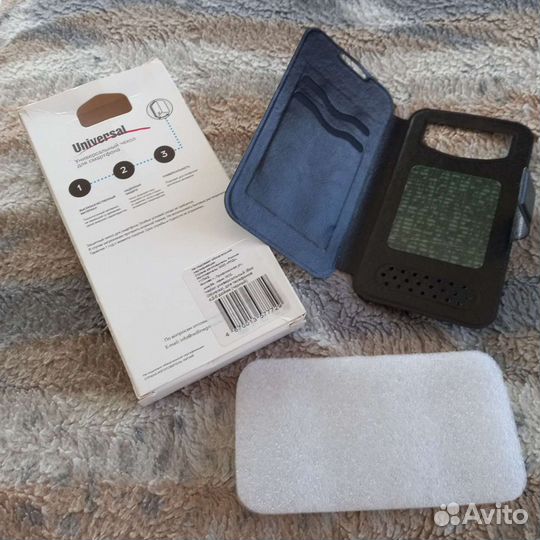 Универсальный чехол для смартфона