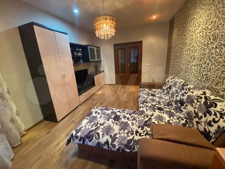 2-к. квартира, 58 м², 4/9 эт.