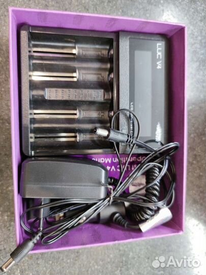 Зарядное устройство для аккум 18650 Efest Luc V4