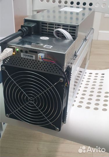Продаётся Watsminer m50