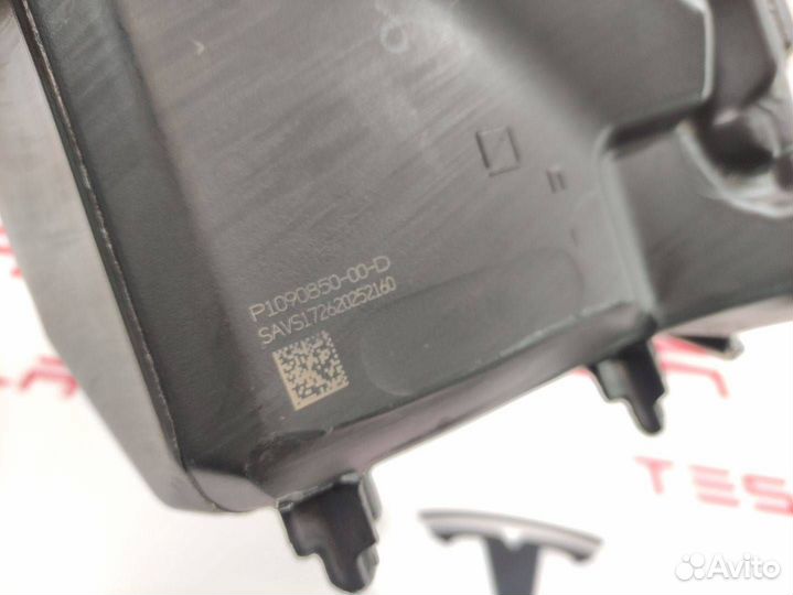 Бачок омывателя Tesla Model 3 2019 1090850-00-D