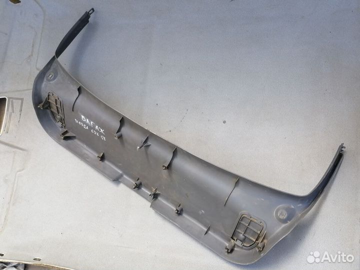 Обшивка двери багажника Mazda 626 (GE) 1992-97