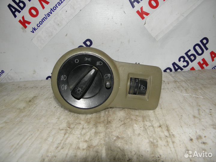 Блок управления светом Skoda Octavia A4 1U1941565
