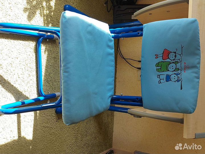 Стол (парта) и стул