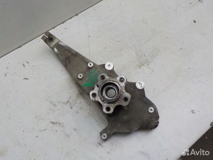 Кулак передний левый на BMW 7 31206884379