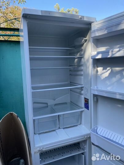 Холодильник indesit