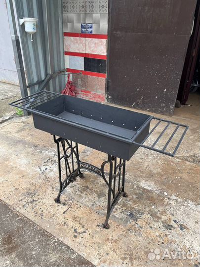 Мангал со съемными боковыми решетками