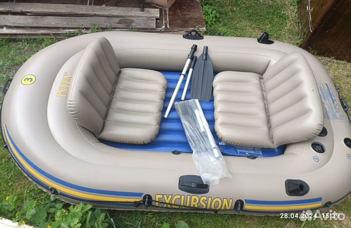 Надувная лодка