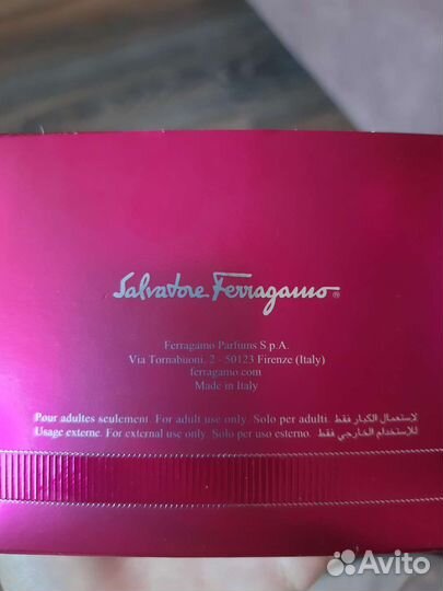 Парфюмированная вода новая Salvatore Ferragamo жен