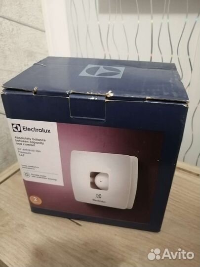 Продам вытяжку Electrolux