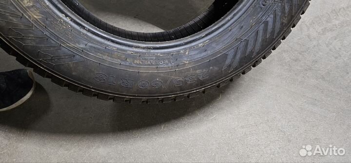 Nordman 8 235/60 R18 107T