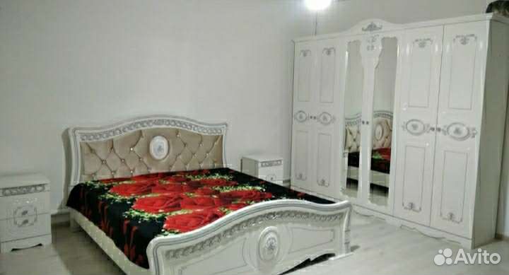 Спальный гарнитур