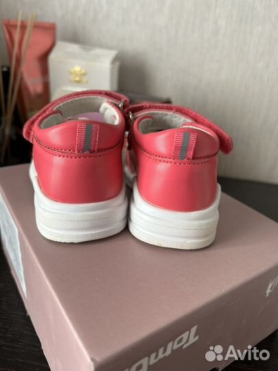 Сандалии для девочки