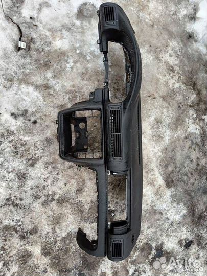 Торпеда верхняя часть Volkswagen Passat B5