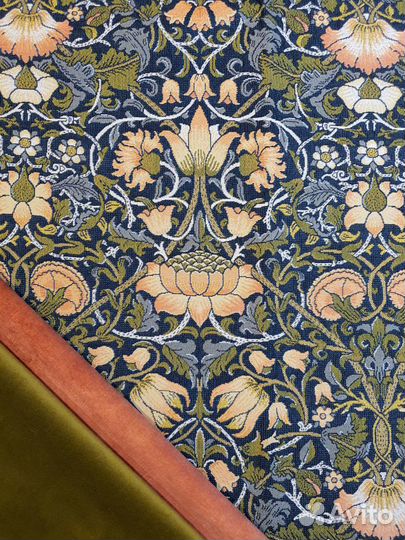 Ткань гобеленовая Клематисы фон синий