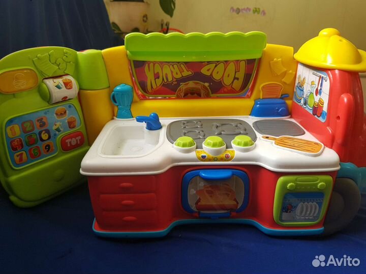 Игрушка Chicco Говорящая Фургон-кухня