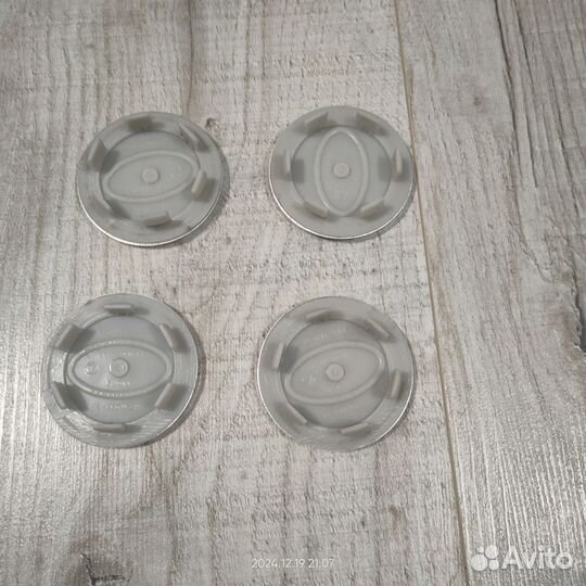 Заглушки, колпачки на литые диски rovers
