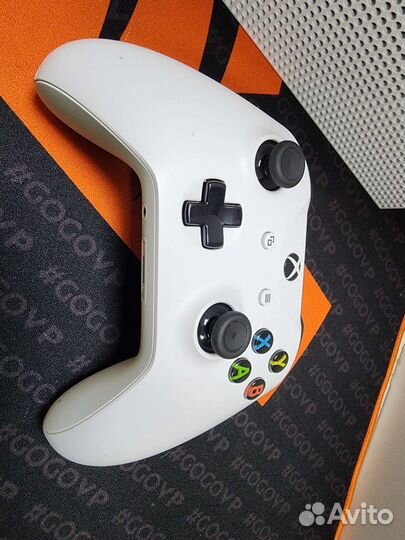 Xbox One S 500Gb + Xbox Games Pass Ultimate 2M