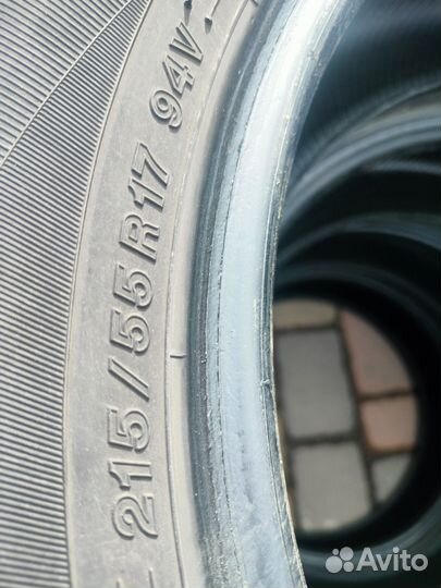 Yokohama Bluearth ES32 215/55 R17