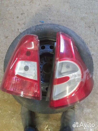 Продам задний фонарь Рено Логан