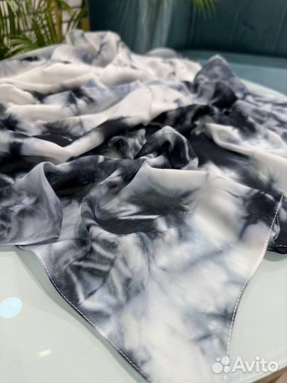 Женский шарф