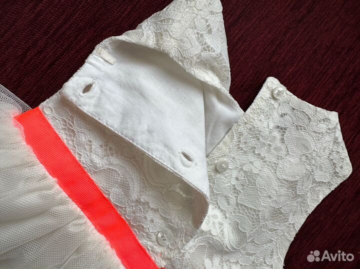 Нарядное платье 98