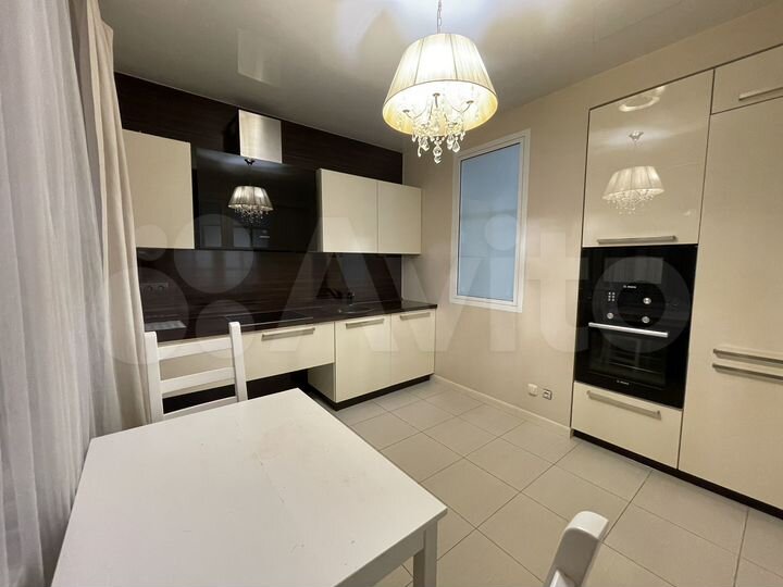 2-к. квартира, 56 м², 5/9 эт.