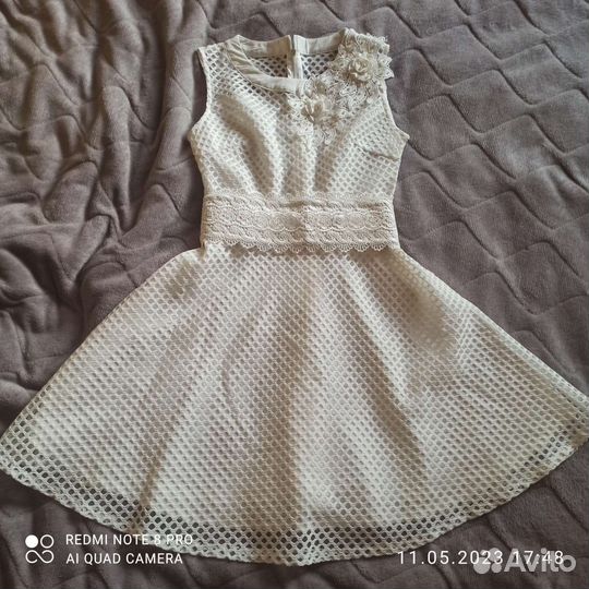 Платье белое