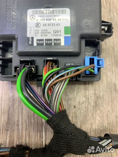 Блок управления дверьми задний левый Mercedes