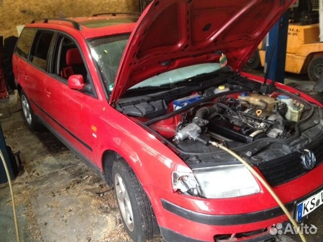 Разбор на запчасти Volkswagen Passat 5