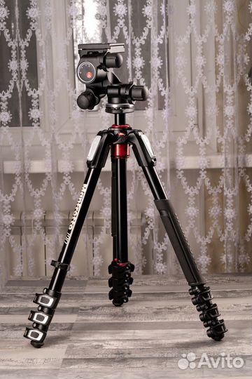 Штатив Manfrotto