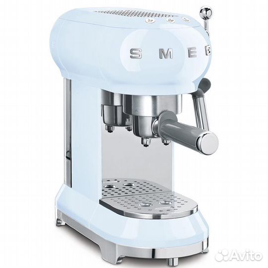 Кофеварка рожковая Smeg ECF01, пастельный голубой