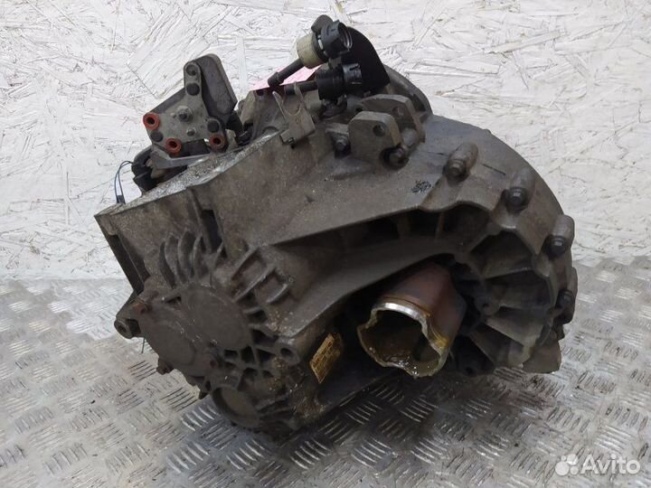 Б/У Б/У кпп механическая (МКПП) 6-ступенчатая Из