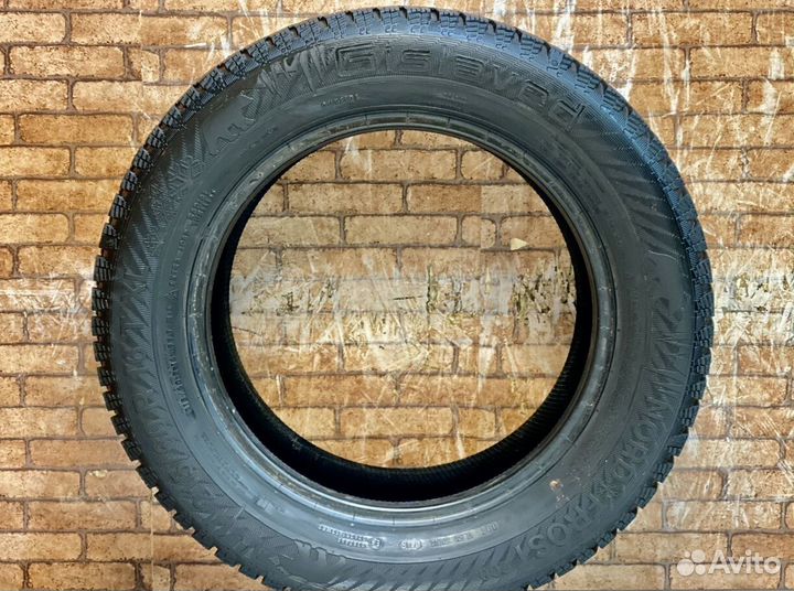 Gislaved Nord Frost 200 215/60 R16