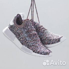 Кроссовки Adidas NMD R2 купить в Москве, Личные вещи