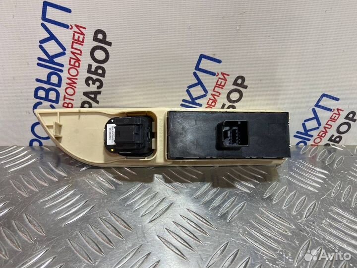 Блок стеклоподъемников Volkswagen Passat CC